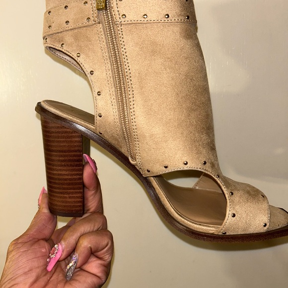 Jessica Simpson Women's Rochha Open Toe Bootie - Picture 3 of 15